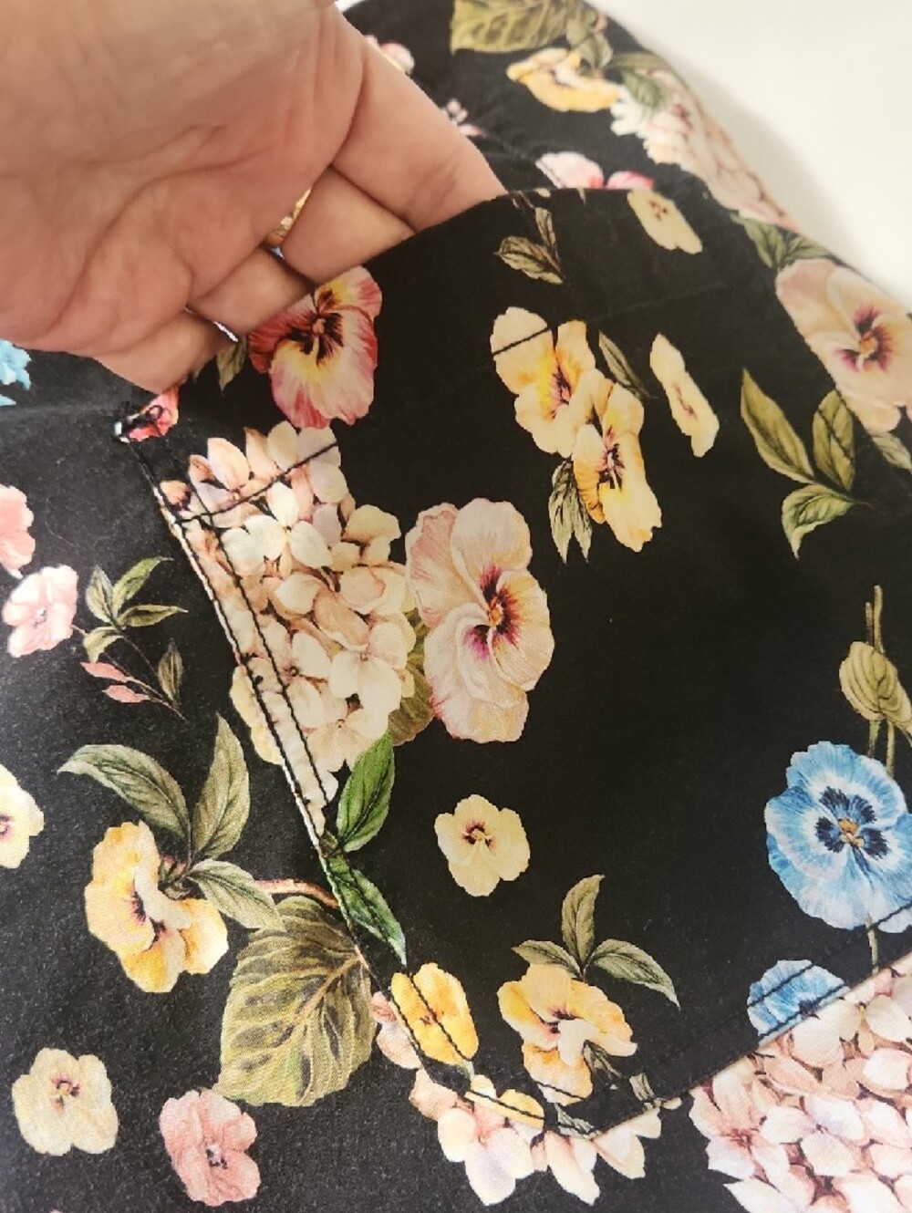Floral Wide-Leg Women’s Pants - Black Multi - Picture 14 of 15